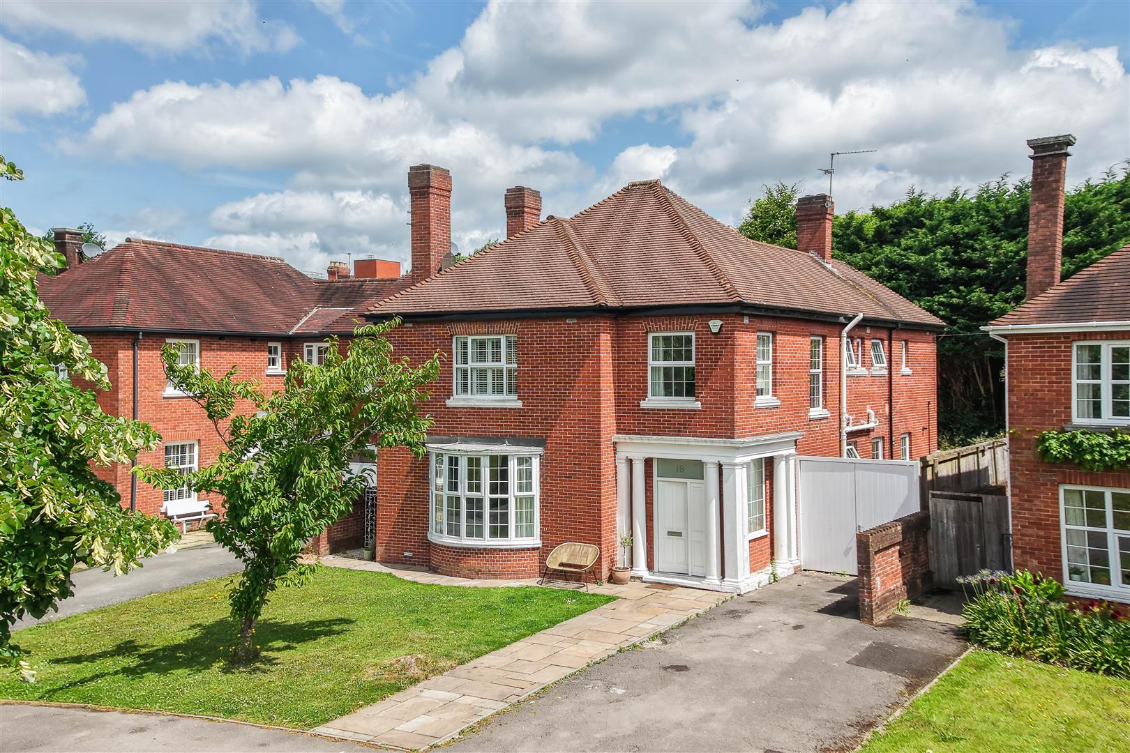 18 Queen Anne Square, Cardiff, CF10 3ED